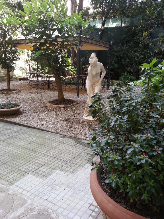 Little Garden Donatello * Florença